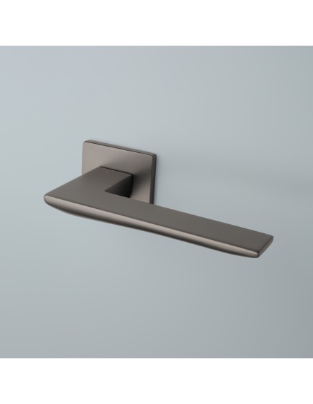 KLAMKA APRILE IRIS ROZETA Q SUPER SLIM 5MM GYM - GRAFIT