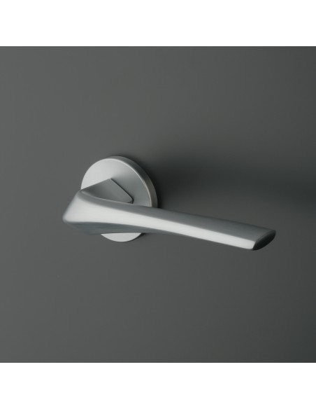 KLAMKA APRILE DALIA ROZETA R SLIM 7MM SC - CHROM SATYNOWY