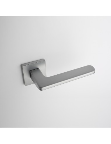 KLAMKA APRILE YUKA ROZETA Q SLIM 7MM SC - CHROM SATYNOWY