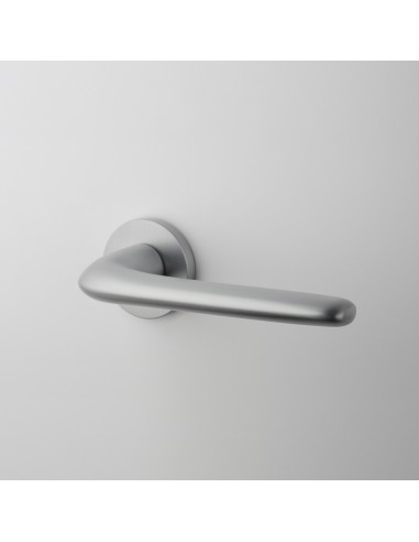 KLAMKA APRILE AZALIA ROZETA R SLIM 7MM SC - CHROM SATYNOWY