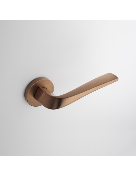 KLAMKA APRILE DALIA ROZETA R SLIM 7MM PN PVD - MIEDZIANY PVD